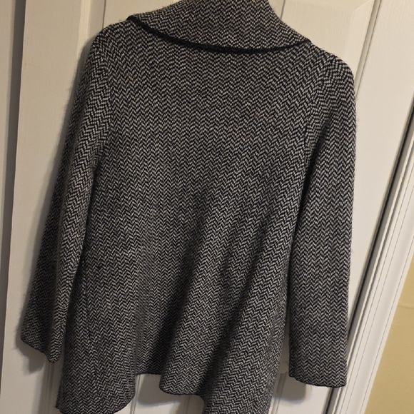 Ellen Tracy Gray Herringbone Cowl Neck Sweater - Picture 9 of 9